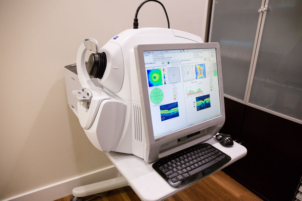 Eye Examination Consultation Service C Distinctive Eyecare