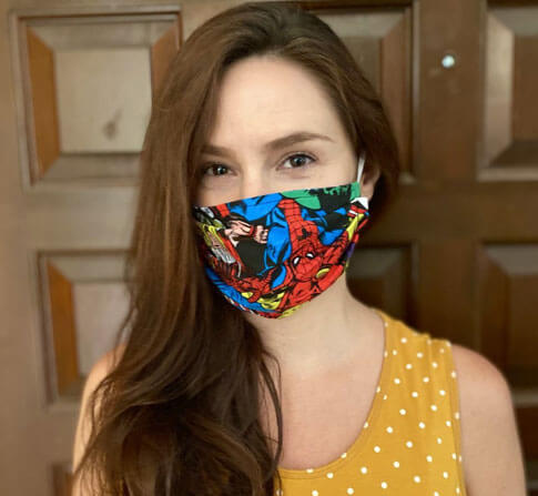 Woman wearing a face mask
